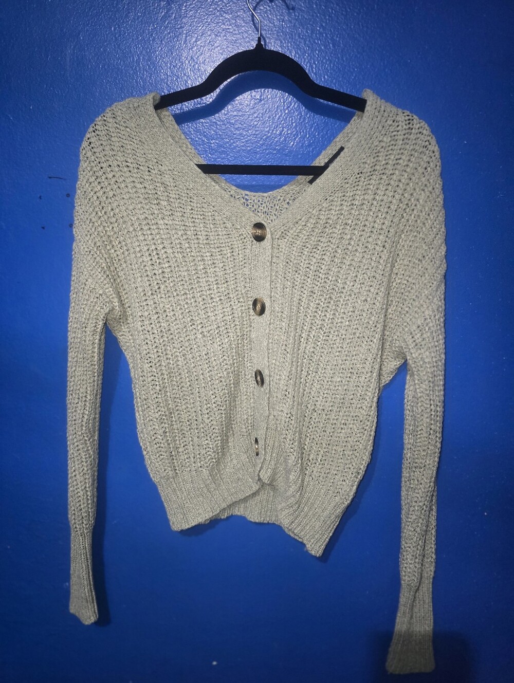 moon&madison Women’s Small Long Sleeve V-Neck Button-Front Cardigan. Preowned